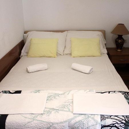 Apartment Krajacic Krk Town Luaran gambar