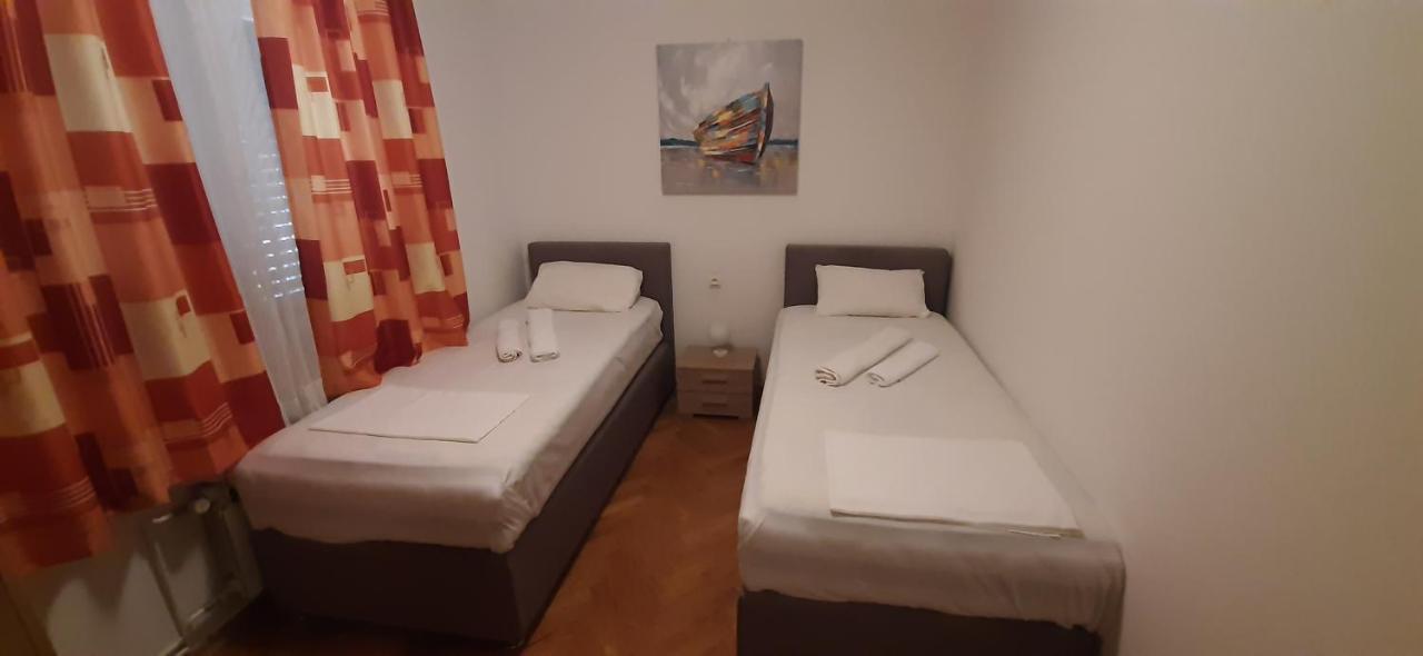 Apartment Krajacic Krk Town Luaran gambar