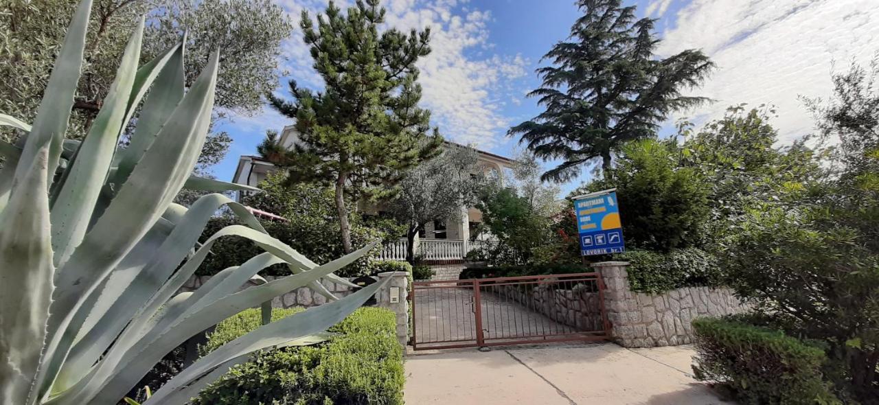 Apartment Krajacic Krk Town Luaran gambar